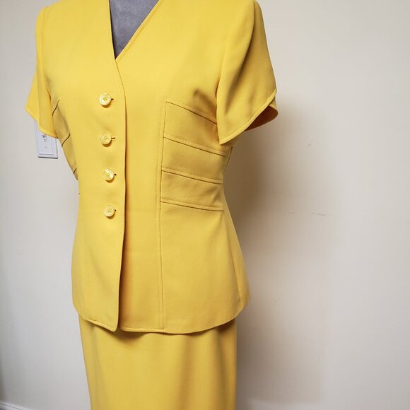 Albert Nipon Soft Canary Yellow Two-Piece - Picture 5 of 13